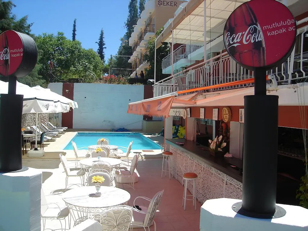 Selay Hotel Kusadasi 2*,