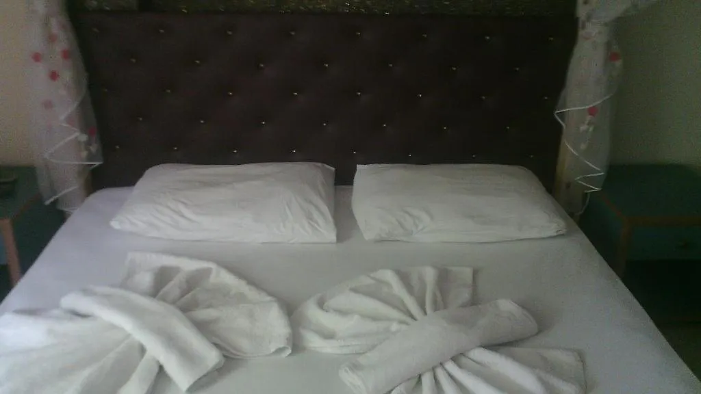 Selay Hotel Kusadasi 2*,
