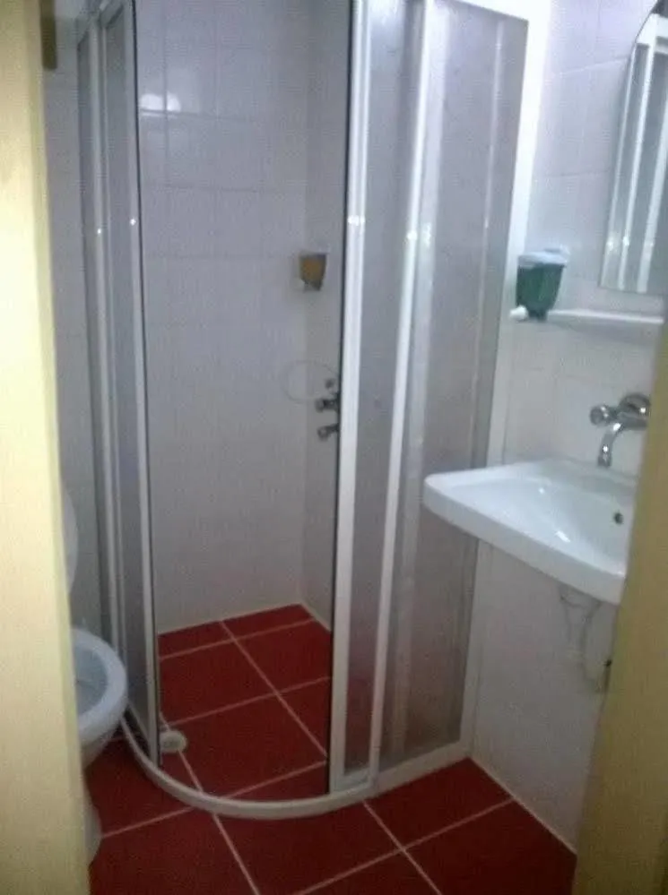 Selay Hotel Kusadasi 2*,